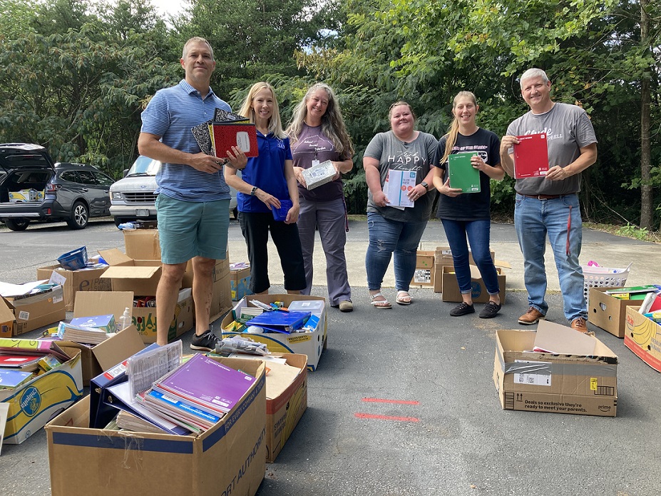 CCUW school supply drive